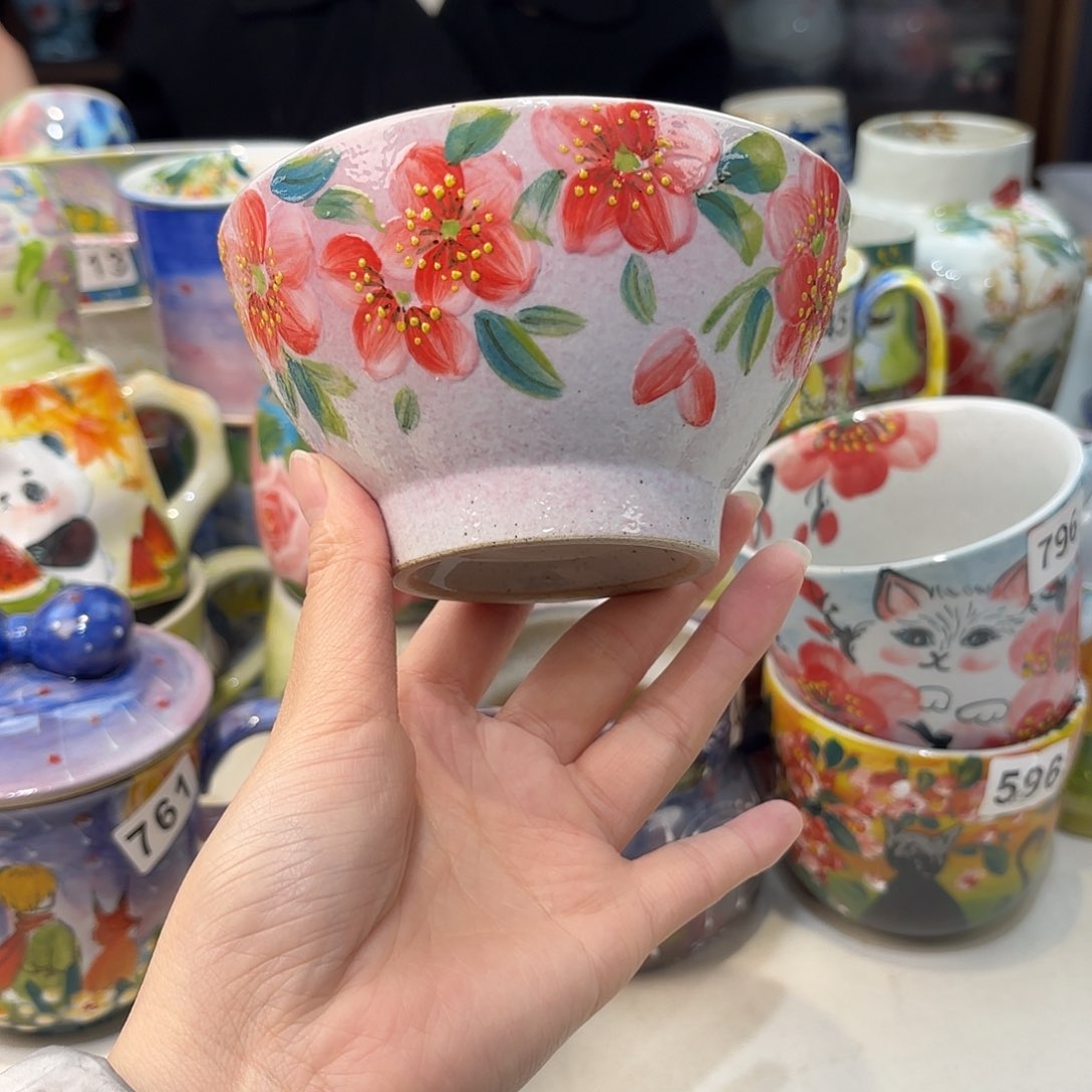 瓷片兔兔好可爱呀打