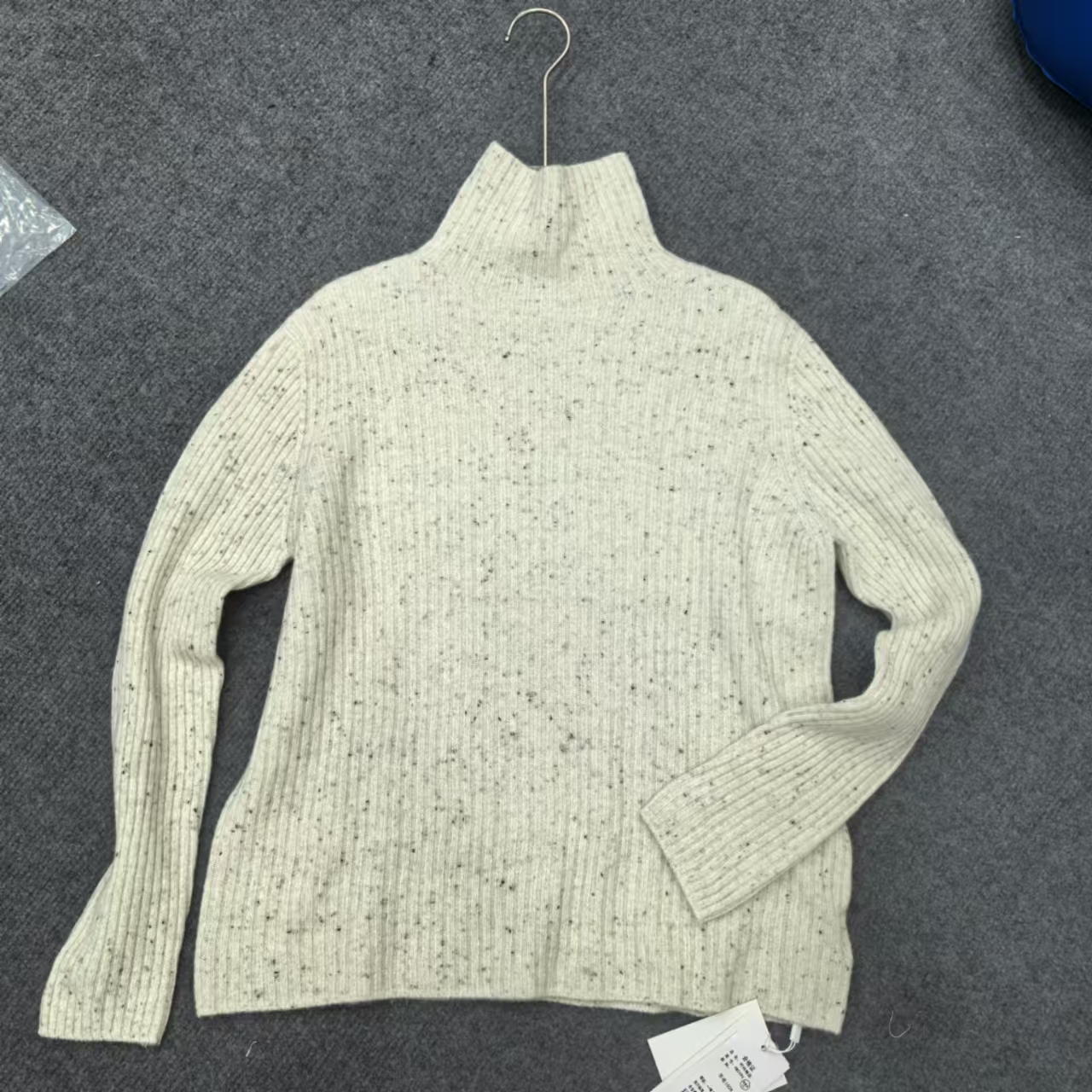 点子杏加厚全羊毛一线成衣羊毛衫