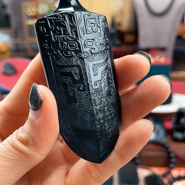 和田玉挂件未镶嵌羊脂级大号