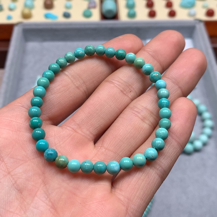 绿松石配饰未镶嵌