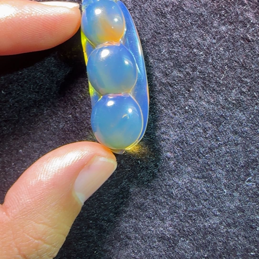 琥珀未镶嵌裸石琥珀