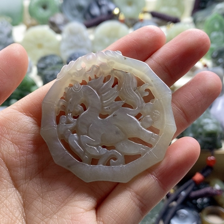 和田玉颈饰未镶嵌