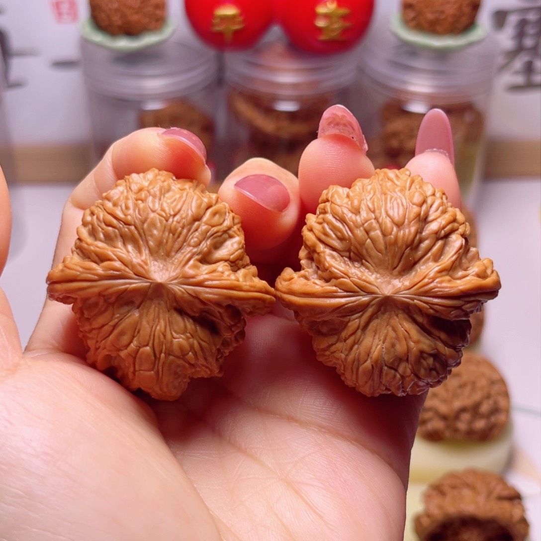 文玩核桃吊坠42尺正球磨