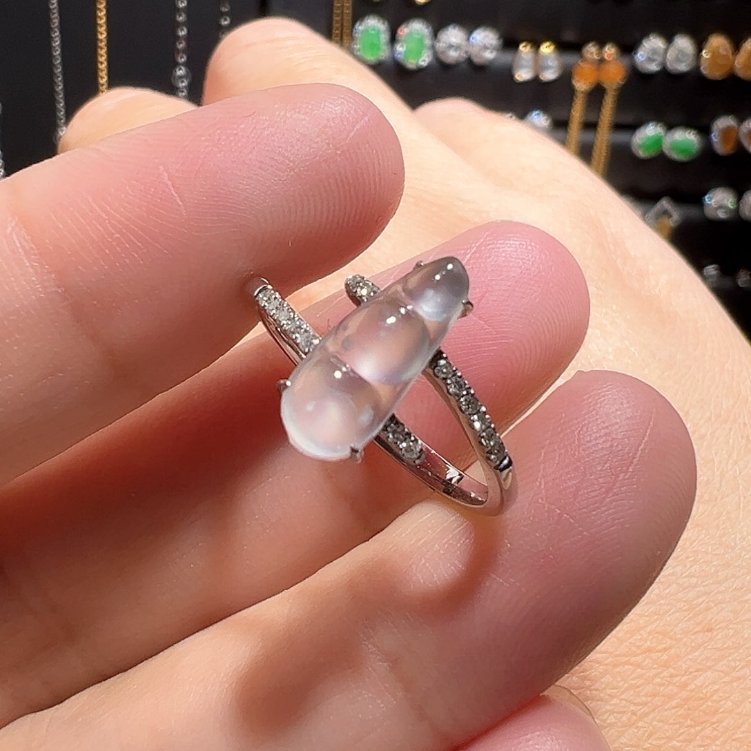 翡翠戒指18K金镶嵌天然A货翡翠福豆戒指