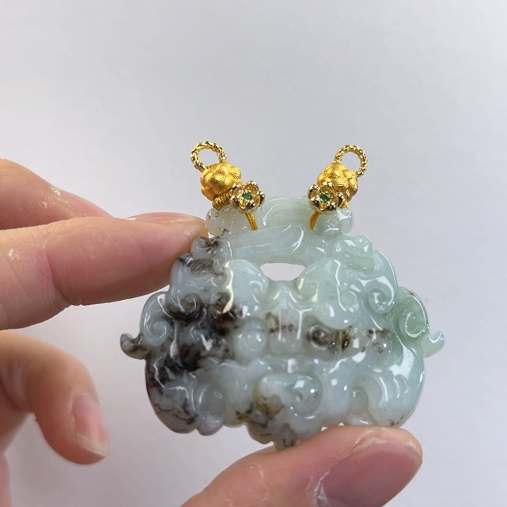 翡翠吊坠(赠链)未镶嵌代编织