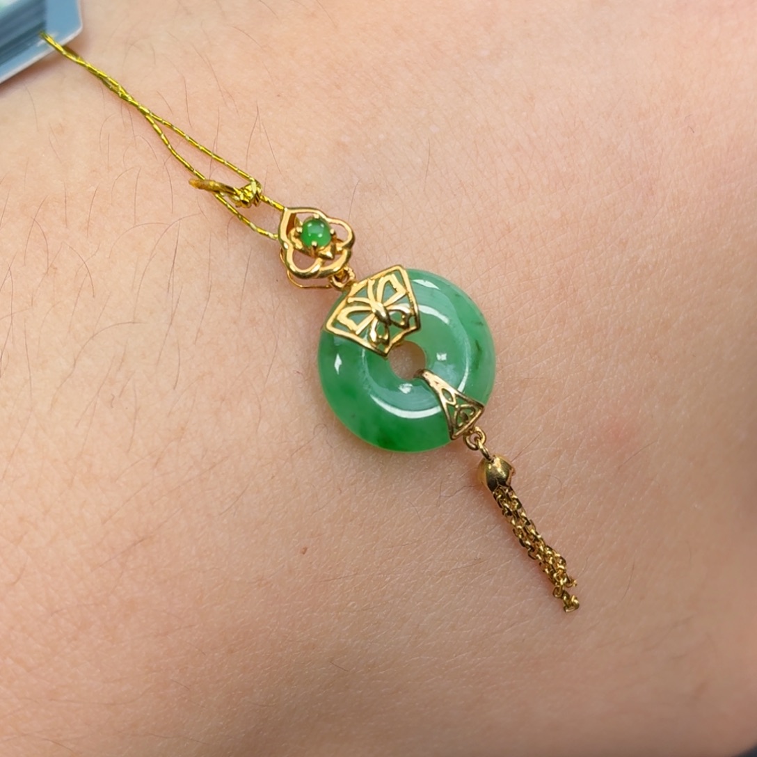 翡翠18K金镶嵌颈饰