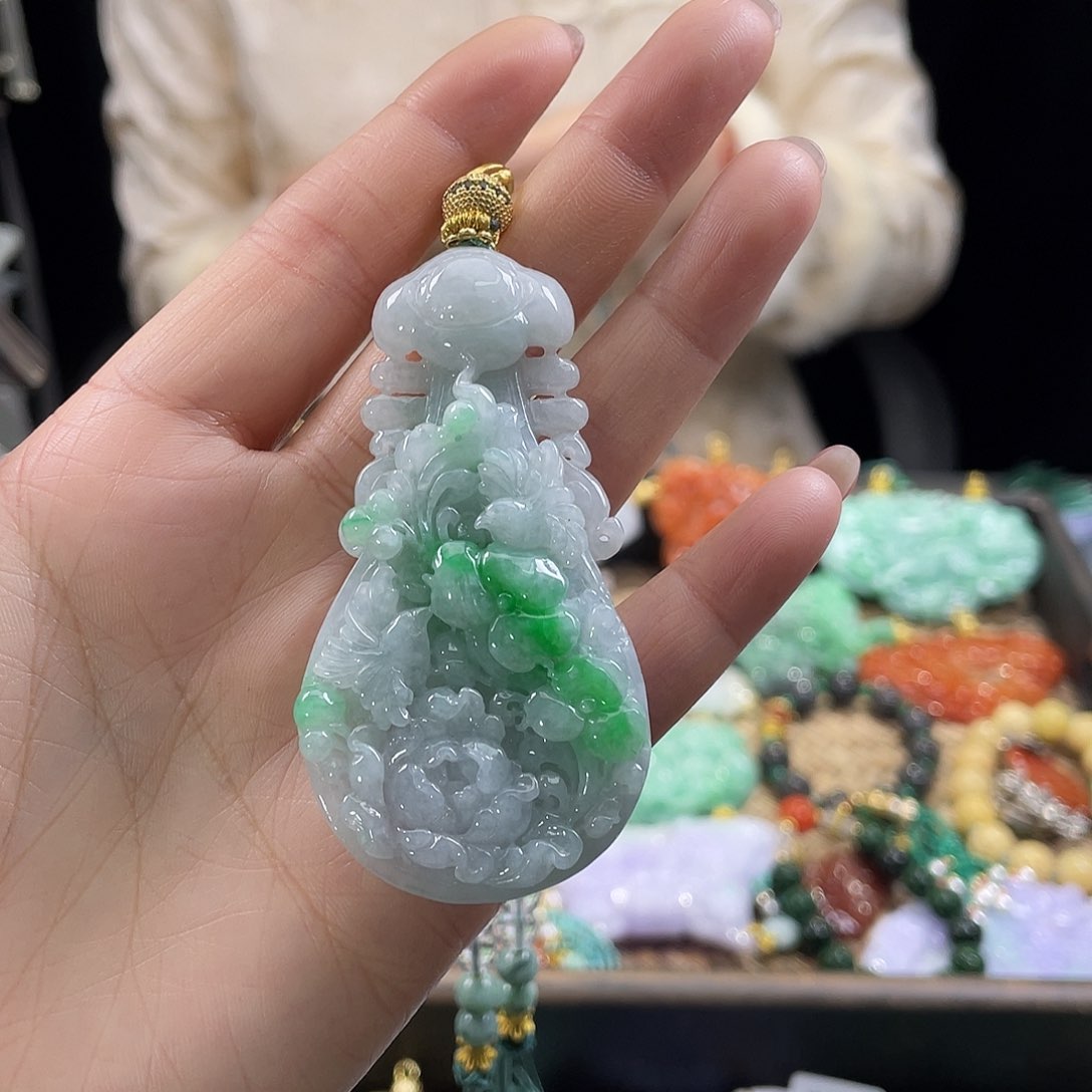 翡翠颈饰未镶嵌代编织