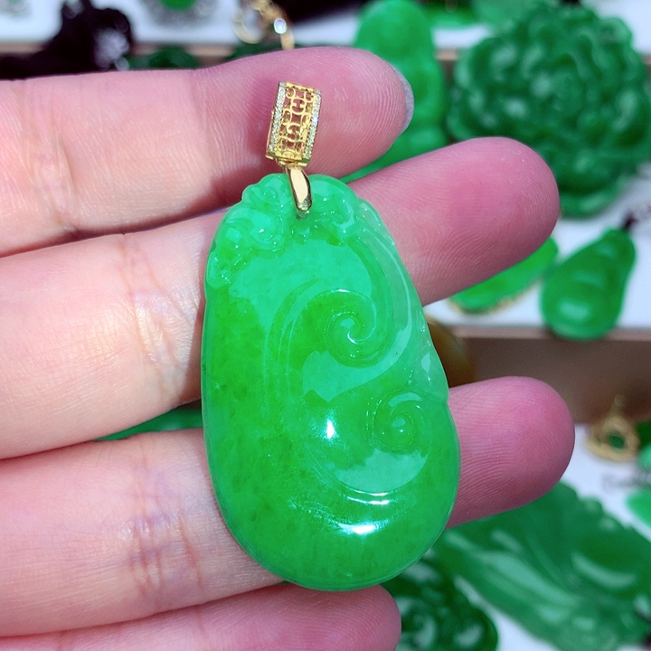 翡翠18K金镶嵌吊坠(不含链)