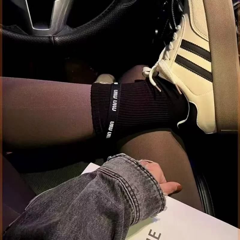 Yu 韩版原创设计 字母织带时尚轻奢运动百搭中筒堆堆袜