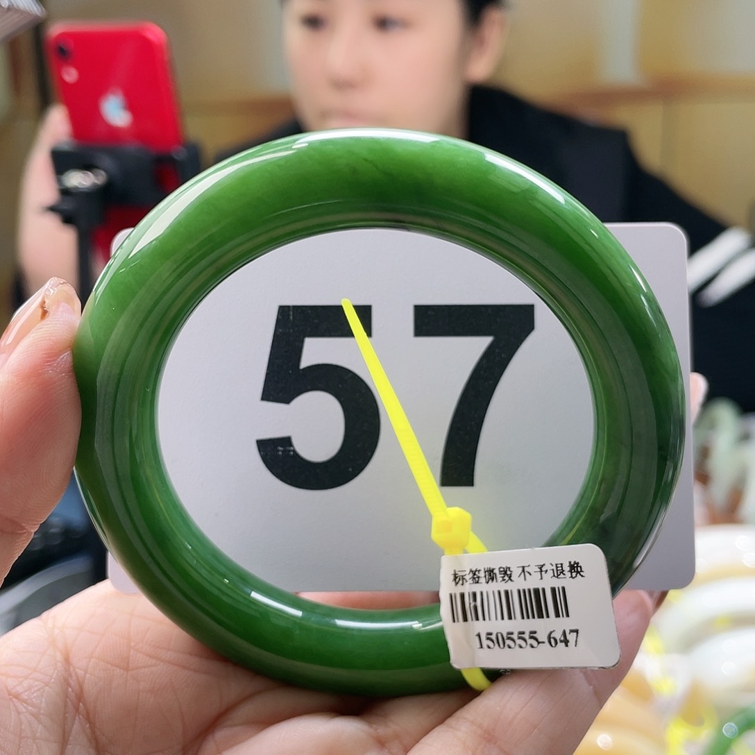 未镶嵌手镯和田玉 强推怒推 大漏特漏！