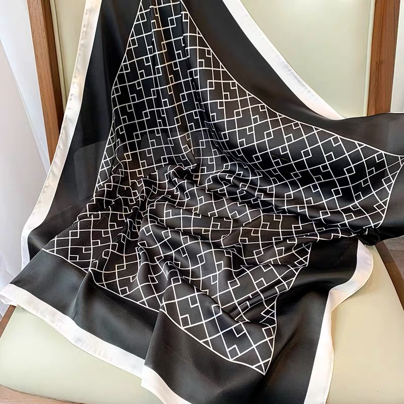 【黑色几何】N201时尚高级感丝巾围巾气质百搭70*70