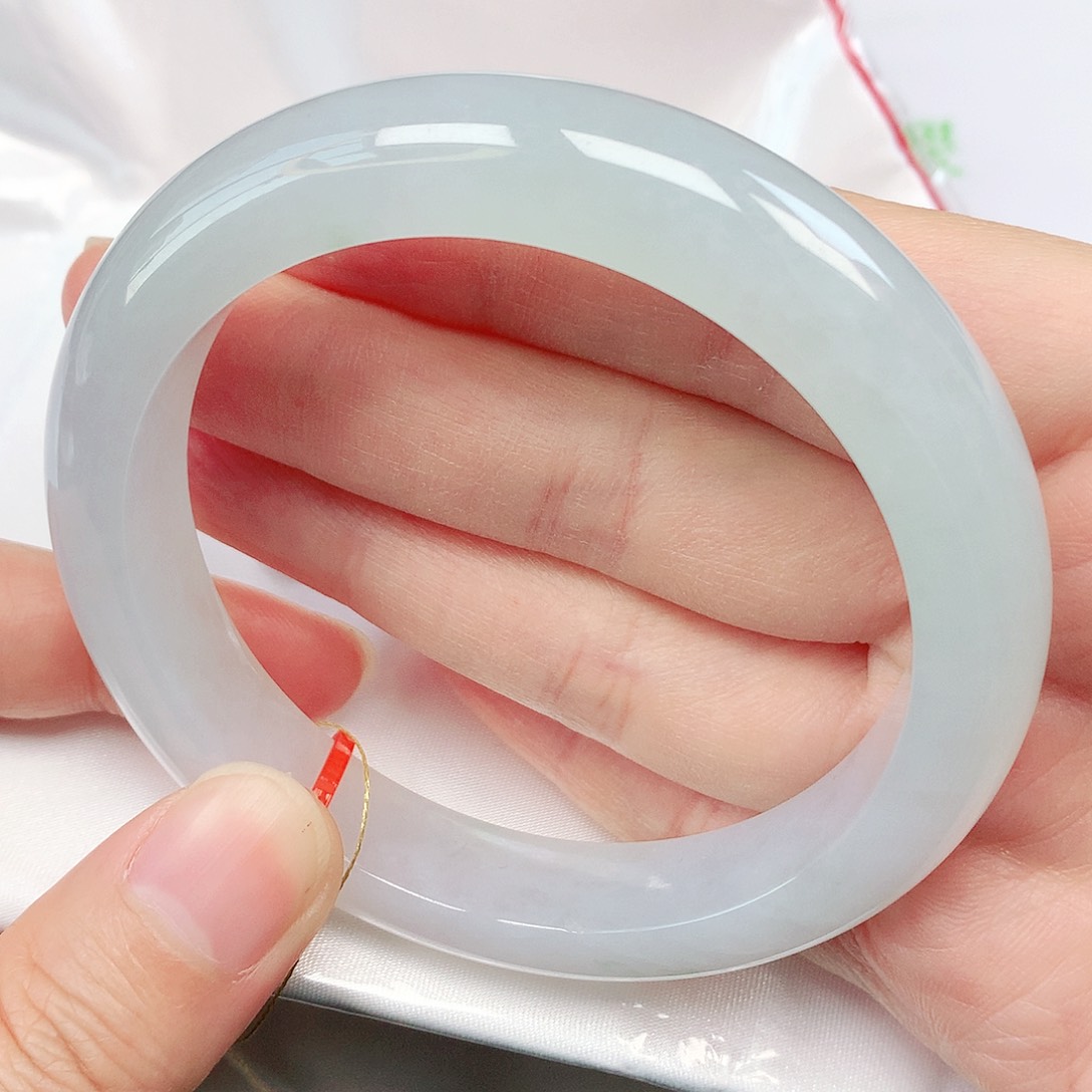 翡翠手镯未镶嵌抖音879