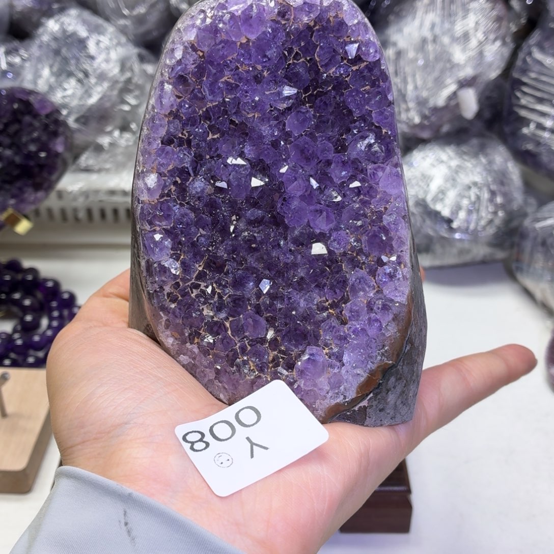 水晶摆件未镶嵌紫水晶