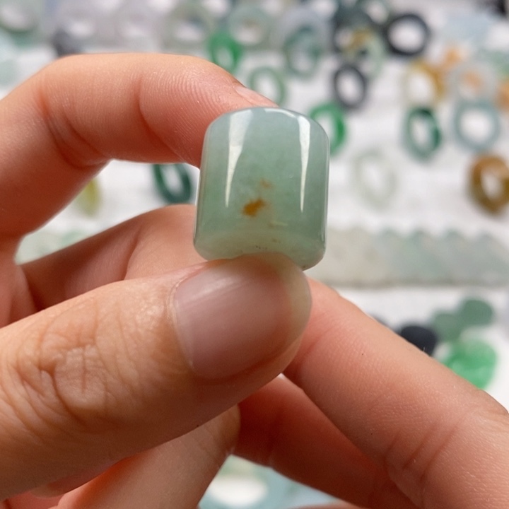 未镶嵌定制翡翠翡翠