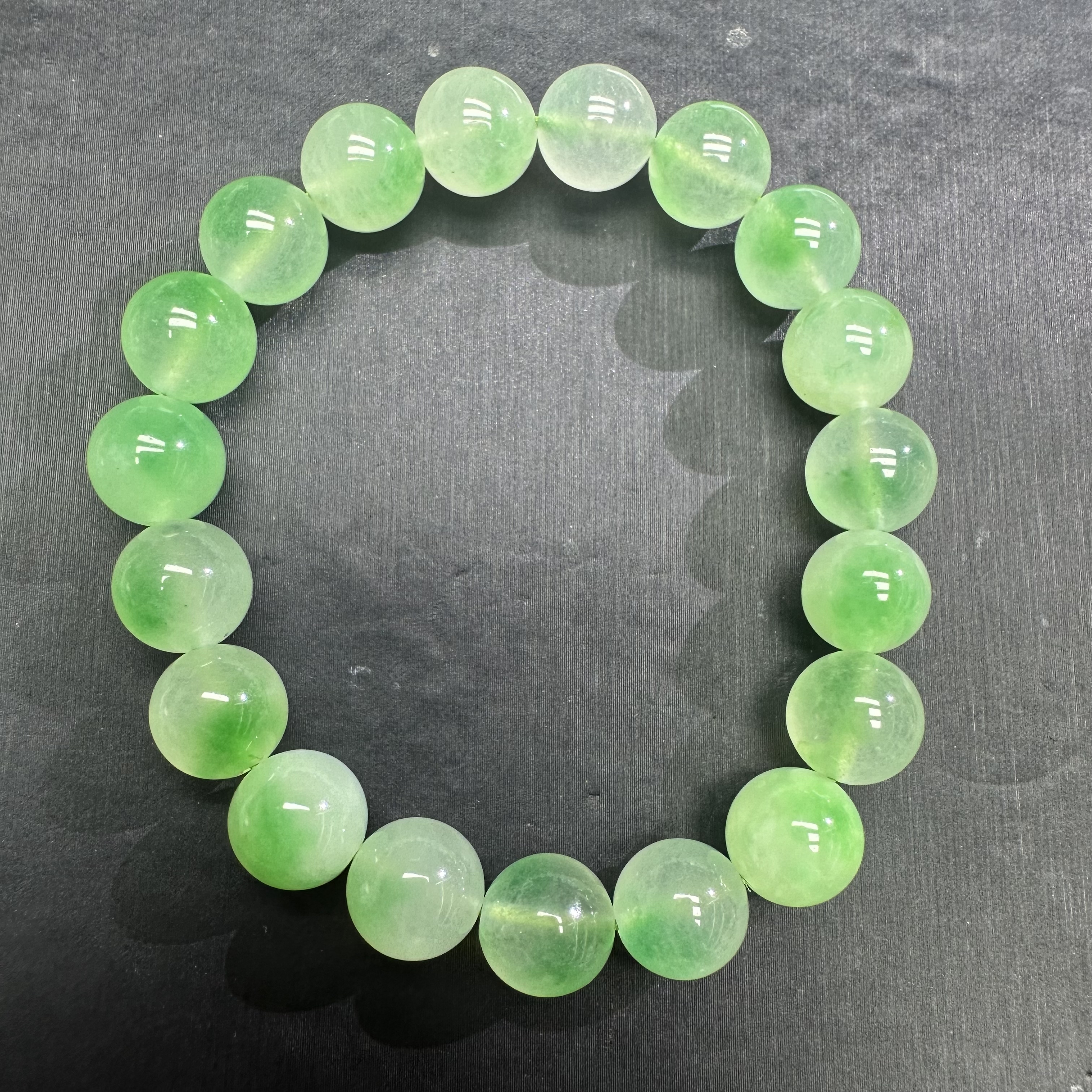 冰飘花10mm手链H447