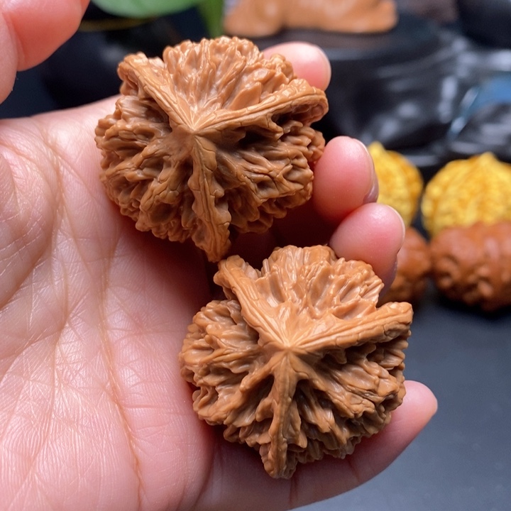 把件文玩核桃秦闷三棱40尺