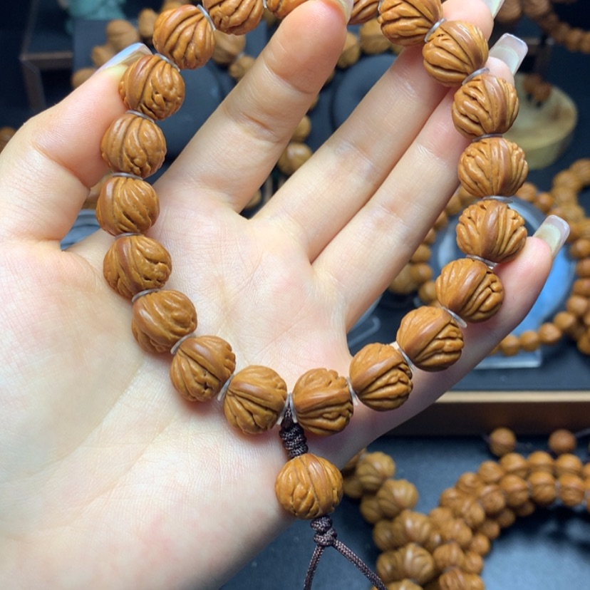 【闪购商品】桃核手串放**态火麒麟14手串