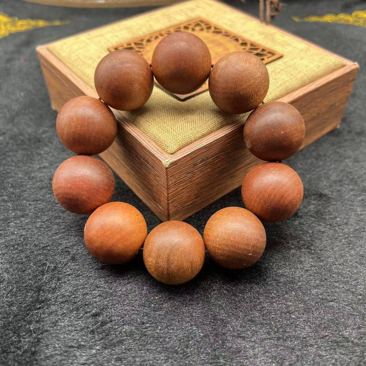 【百世璀璨 尽耀光芒】精品时尚手串C032