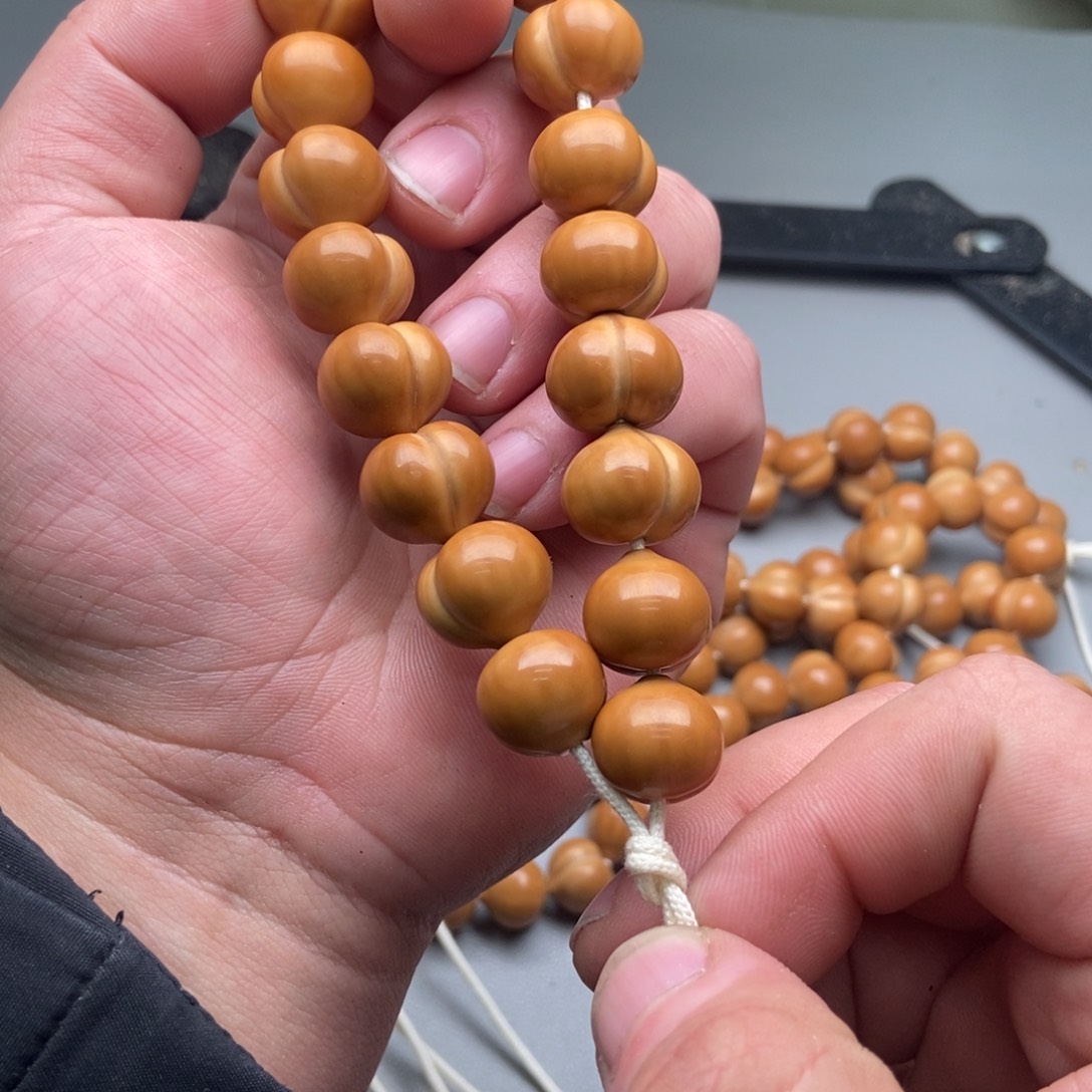 吊坠猴头核桃屁桃