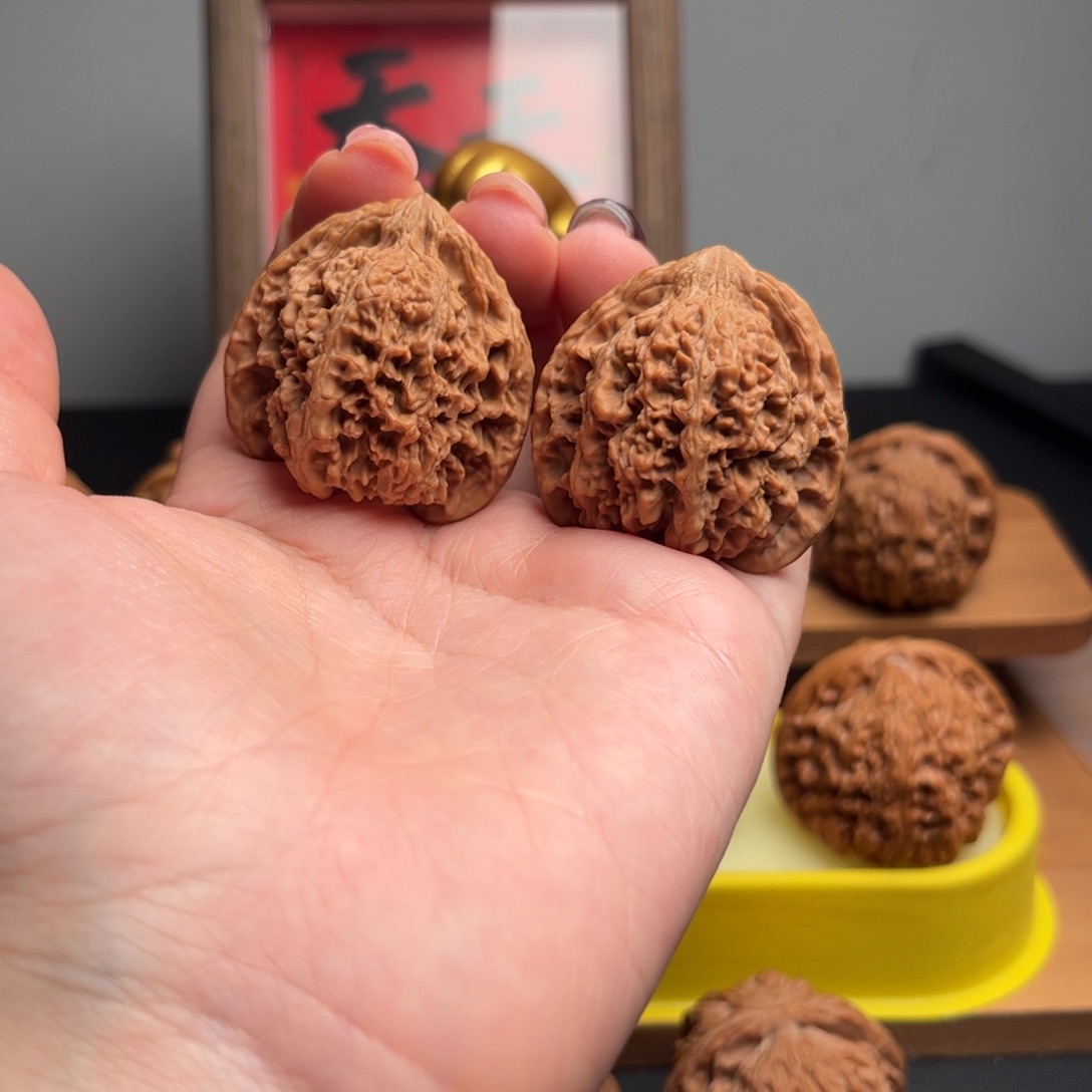 文玩核桃把件满天星38全