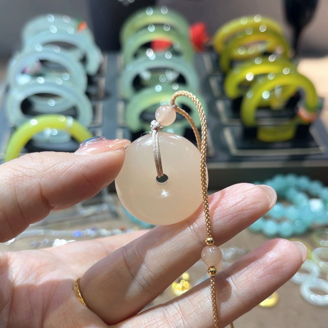 岫玉手镯未镶嵌手镯