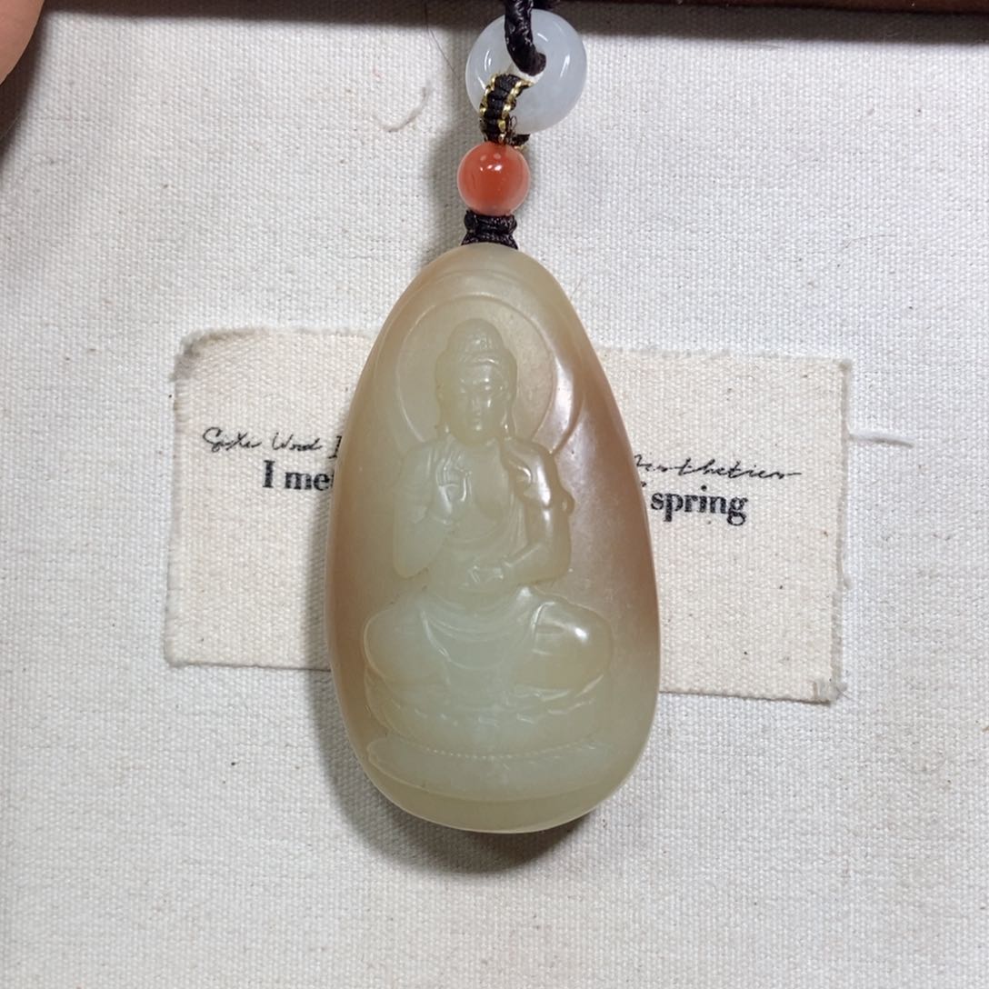 和田玉（糖玉）颈饰未镶嵌