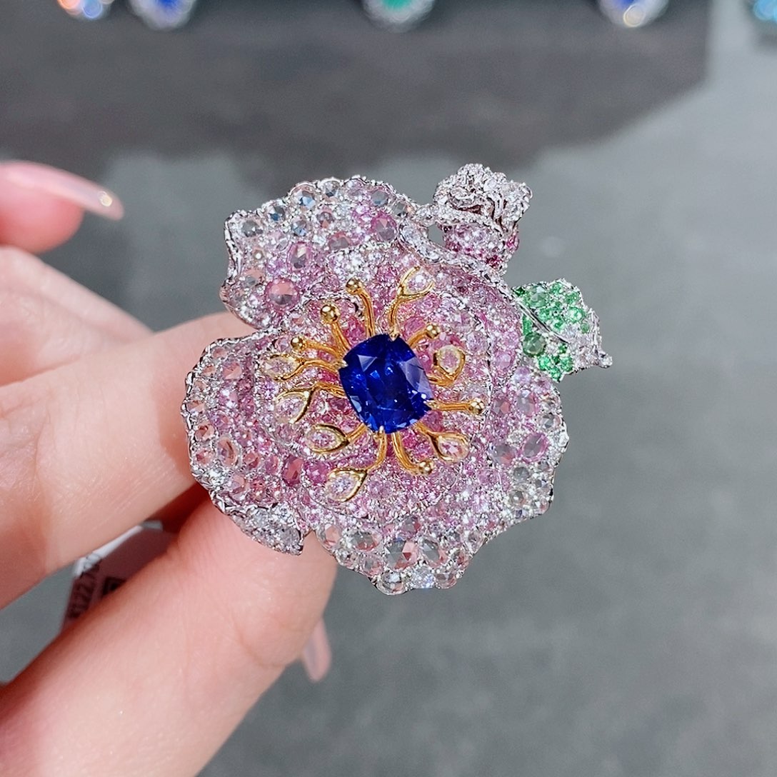 蓝宝石戒指18K金镶嵌1.89ct