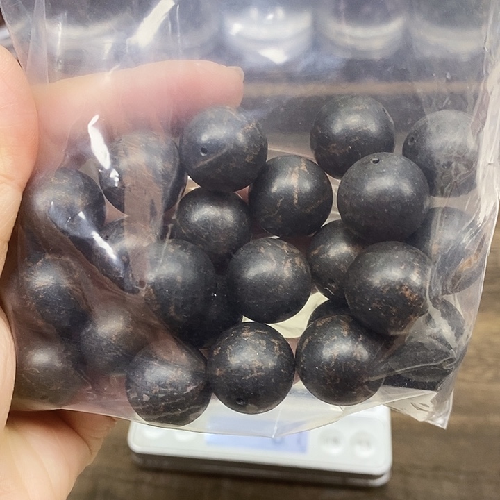 黑金大四合1.8天然合香珠到手90克左右微瑕