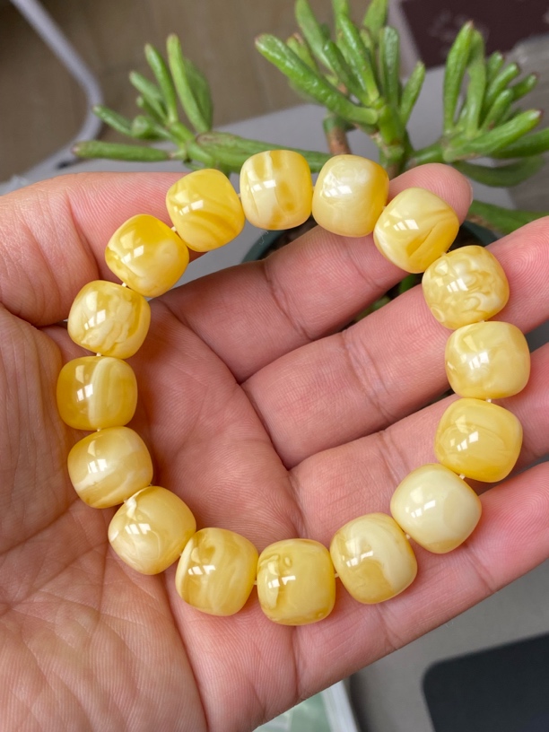 精品老型蜜蜡手串 俄料黄白妖花、品质完美 特福利