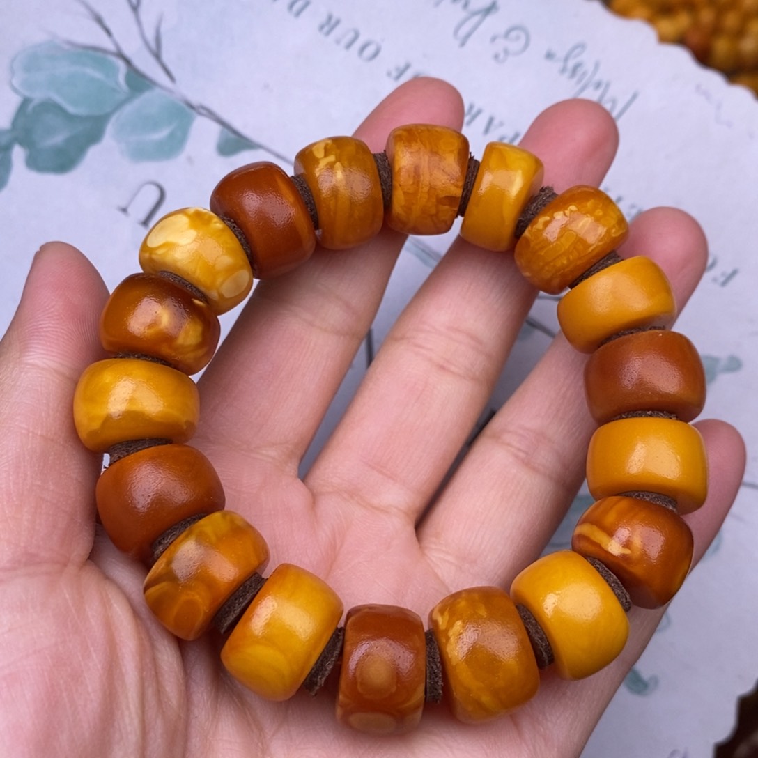 蜜蜡裸石未镶嵌蜜蜡