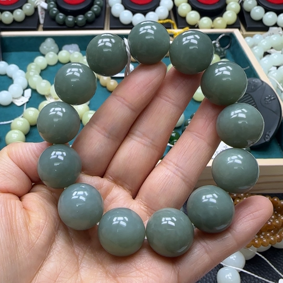 和田玉未镶嵌手链