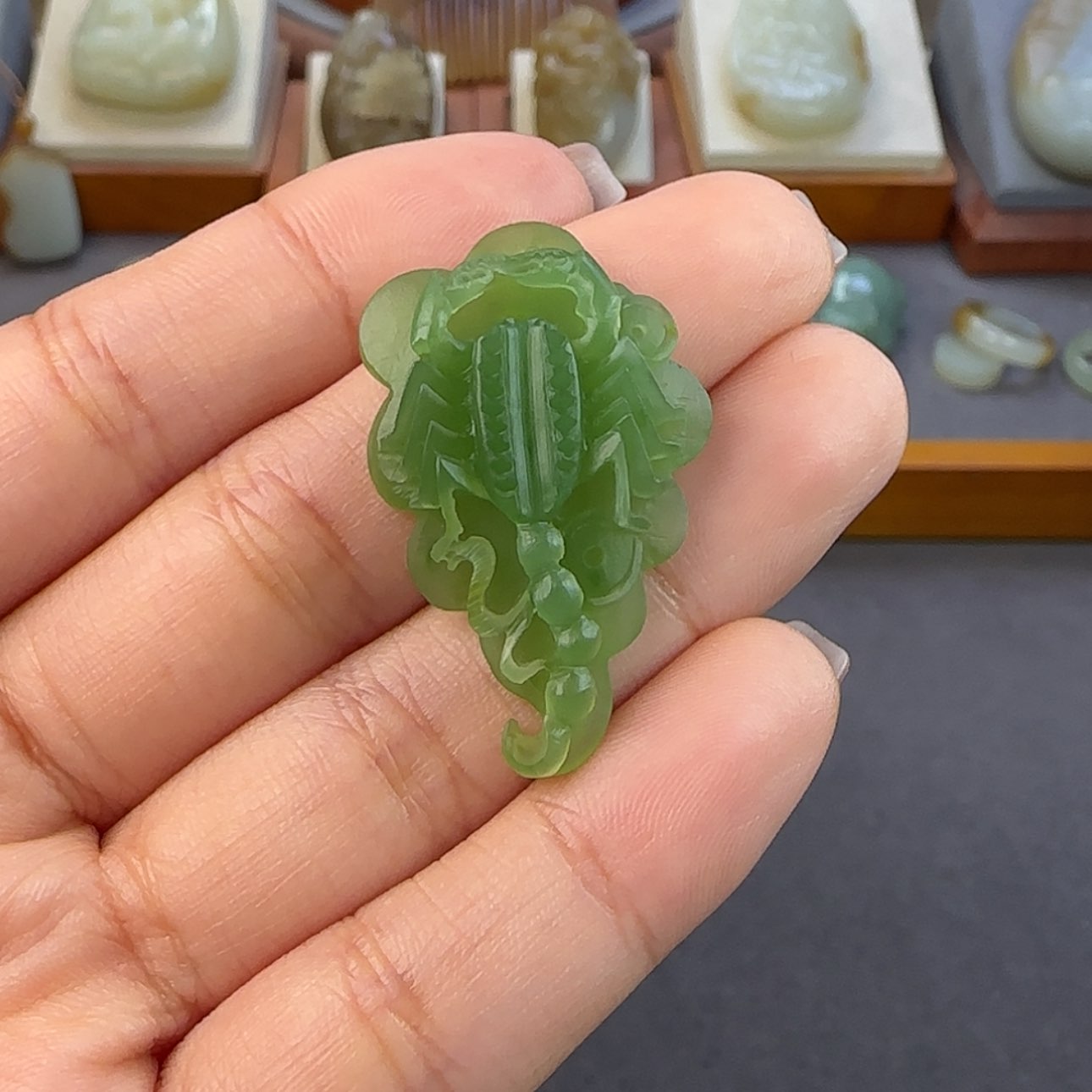 【闪购商品】定制和田玉毒霸天下