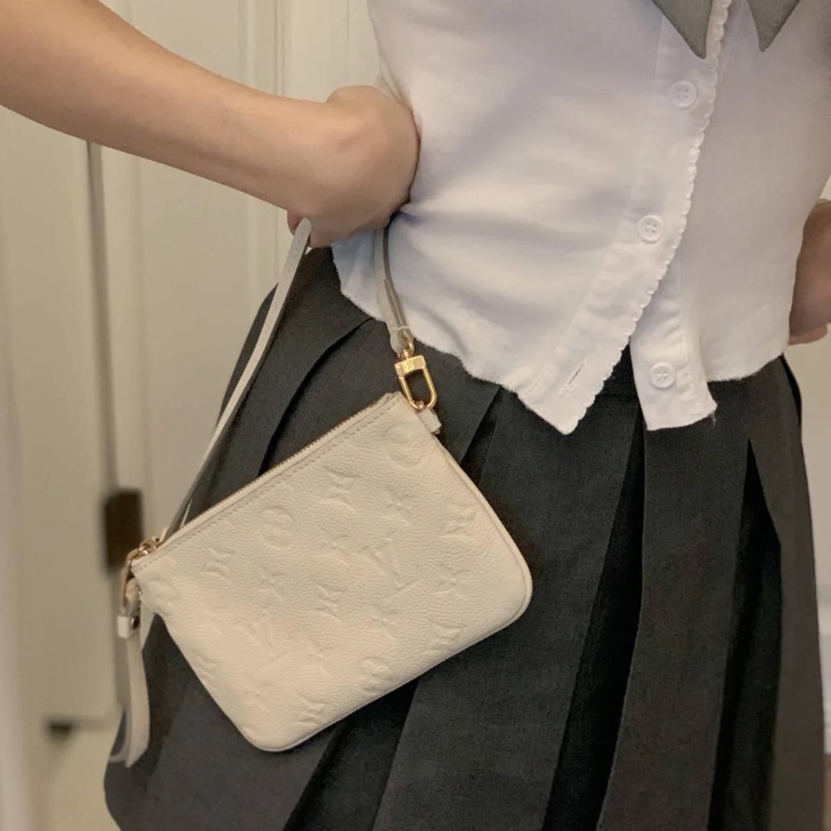 95新 LouisVuitton/路易威登 大吉中古3/ LV白色浮雕压纹小麻将包