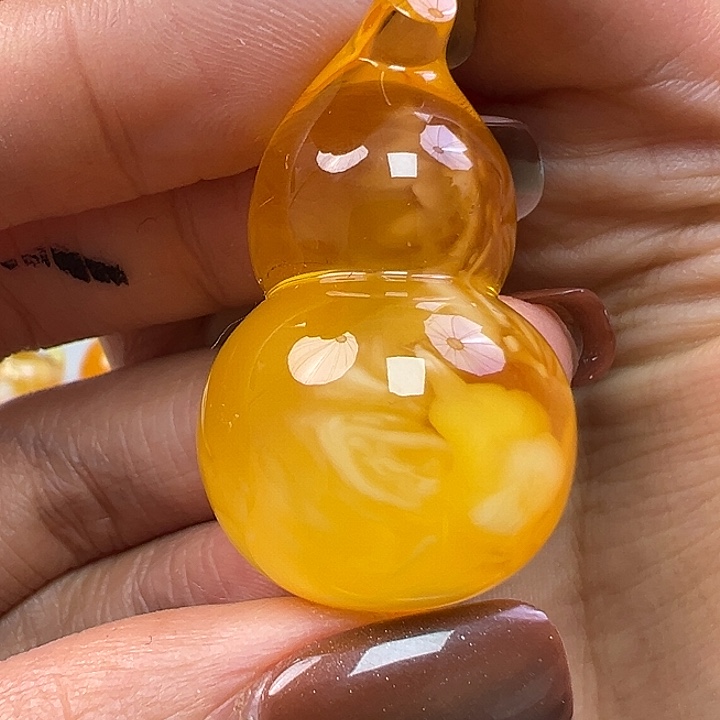 蜜蜡未镶嵌珠宝奇石