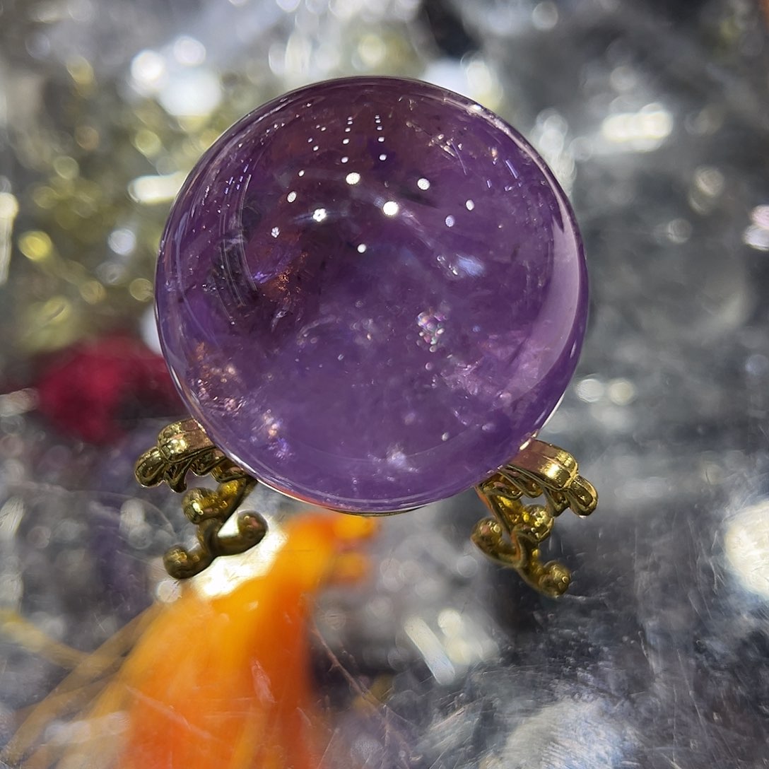 水晶水晶球摆件未镶嵌好**伴