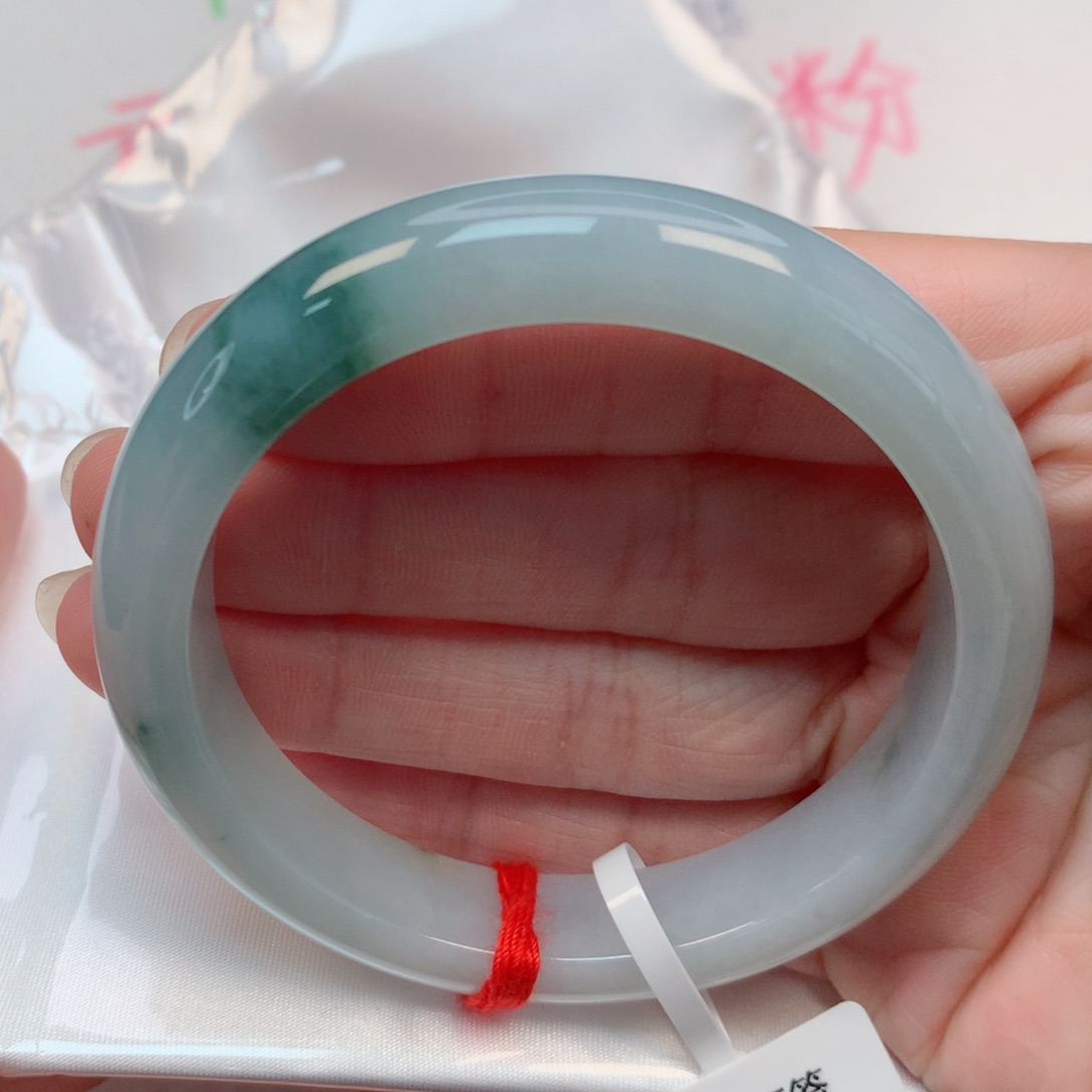 翡翠未镶嵌手镯55.4圈 细腻0毛孔