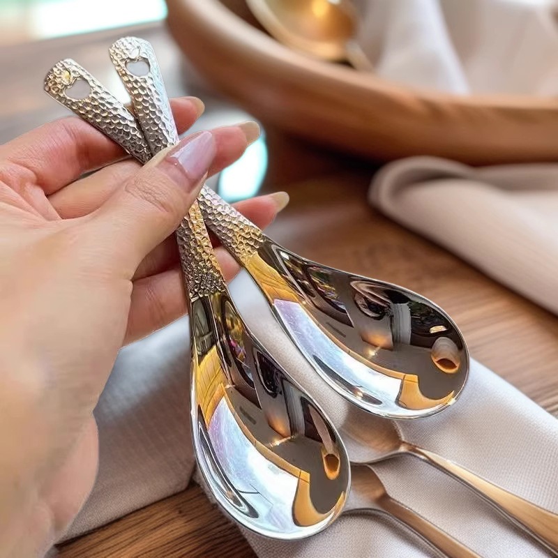 复古式锤点勺子不锈钢锤纹勺家用加厚餐勺成人吃饭勺高颜值甜品勺