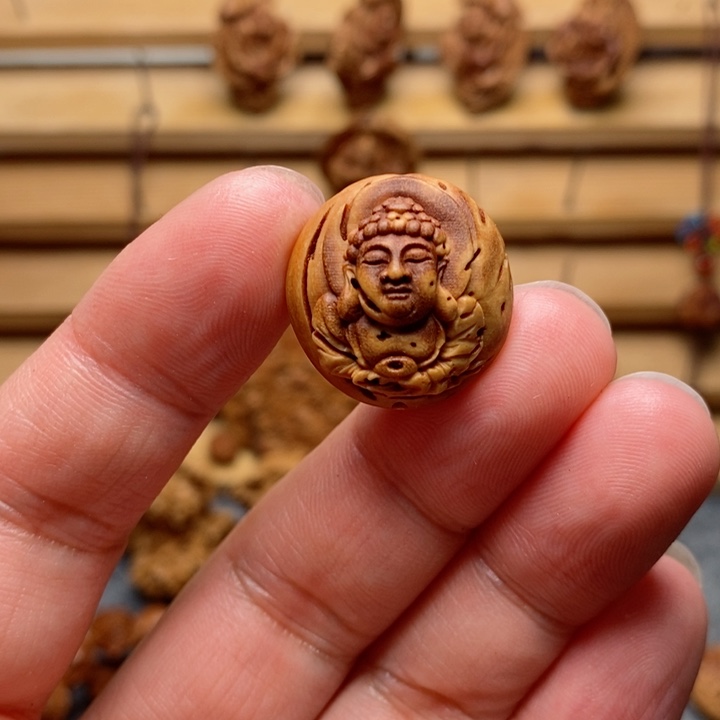 桃核雕刻如来单颗