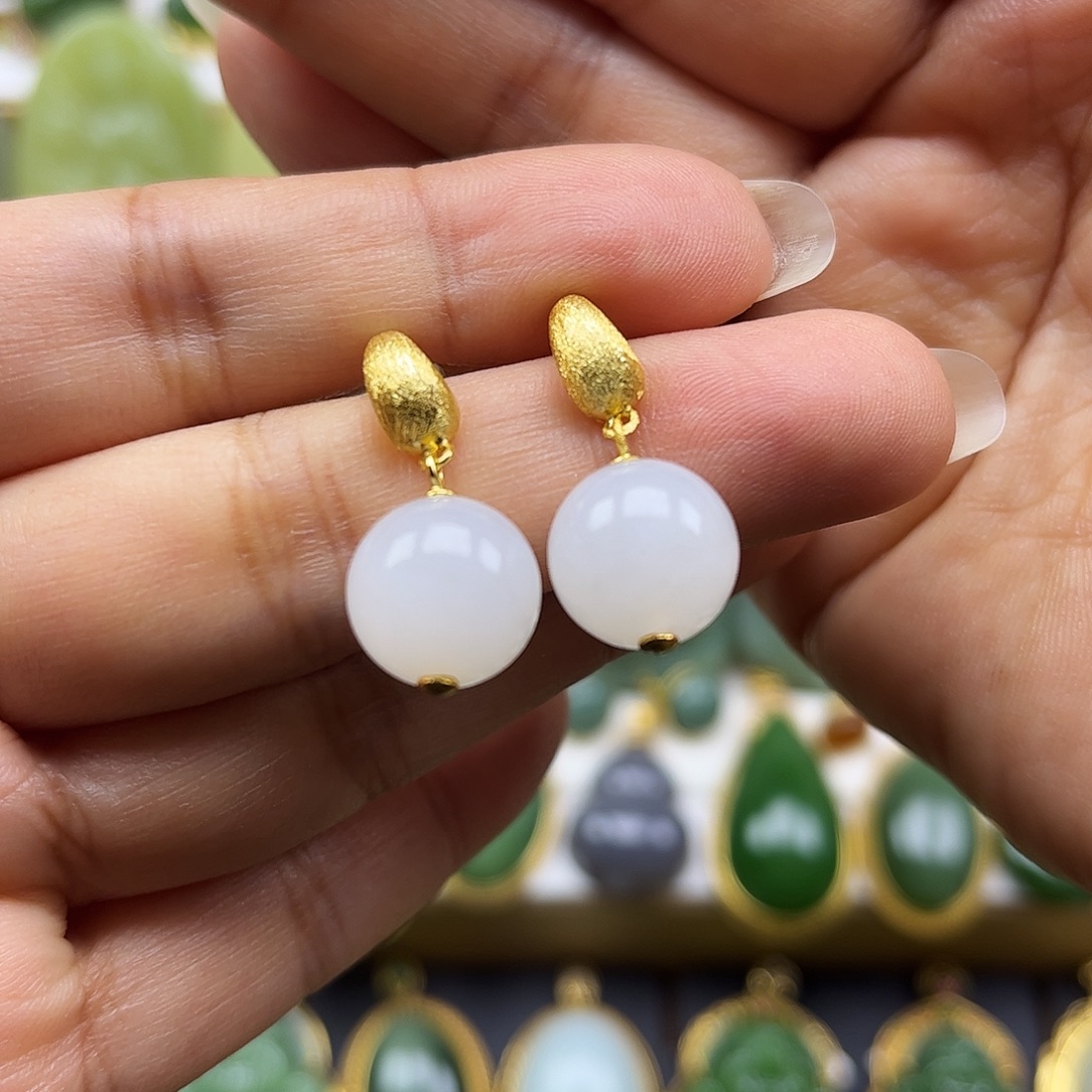 和田玉银S925镶嵌耳饰