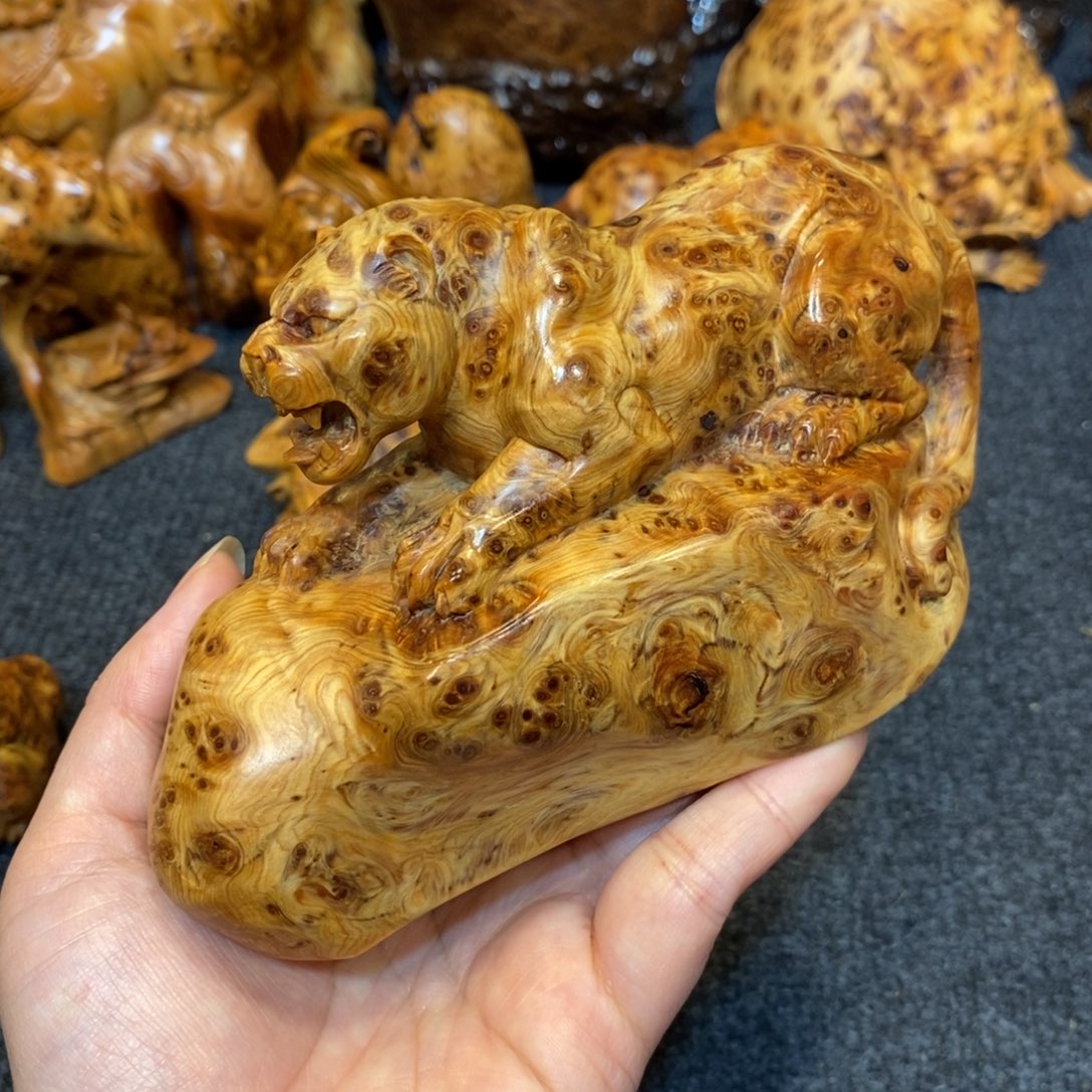 柏木（崖柏）太行精品陈化黑金瘤疤豹子