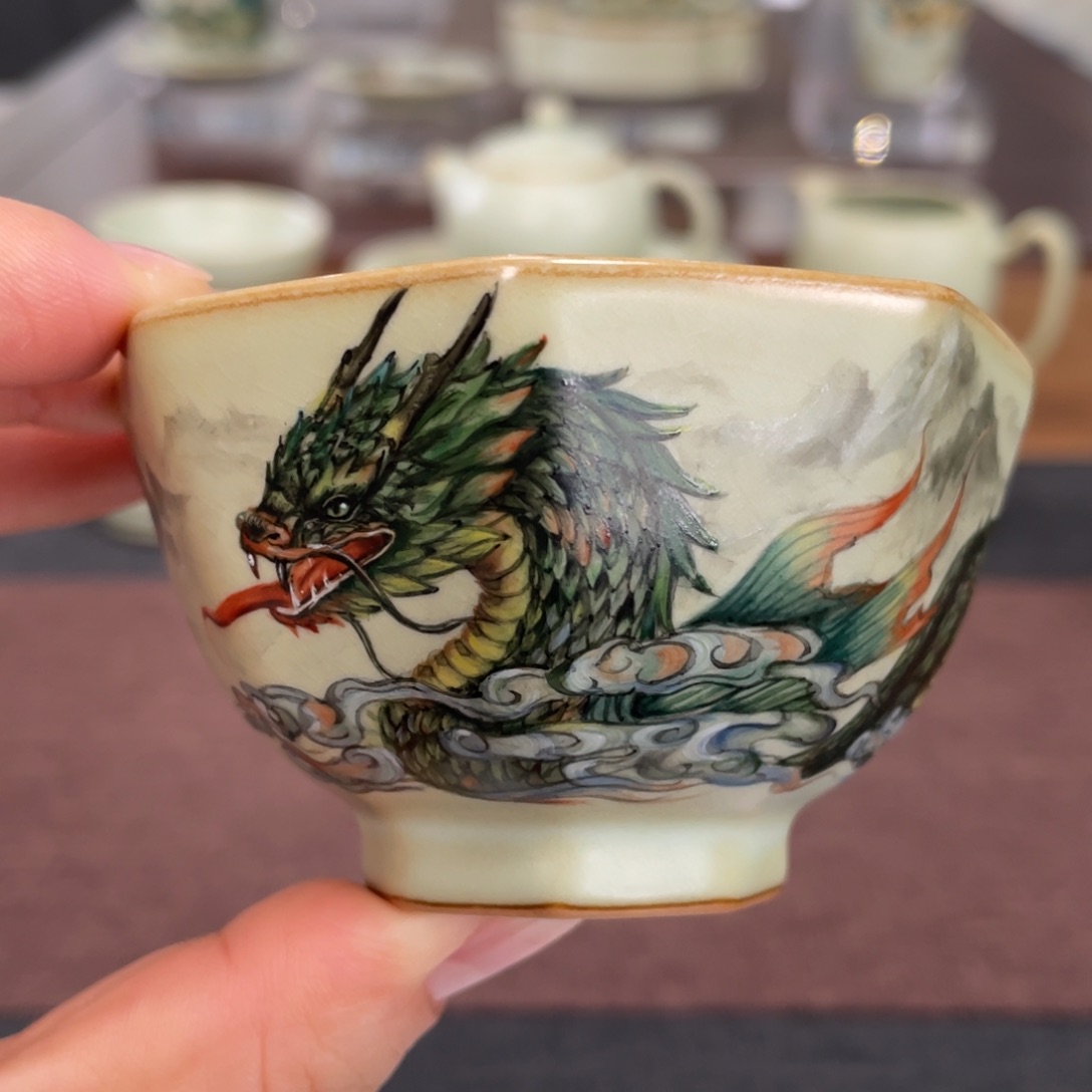 粉青八方杯（巴蛇？