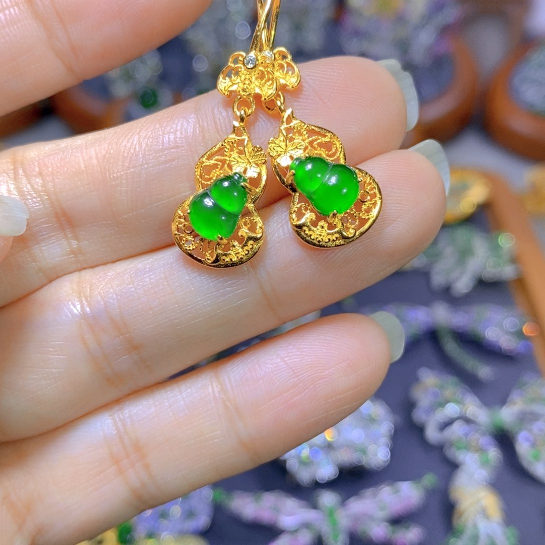 翡翠颈饰银S925镶嵌天然翡翠