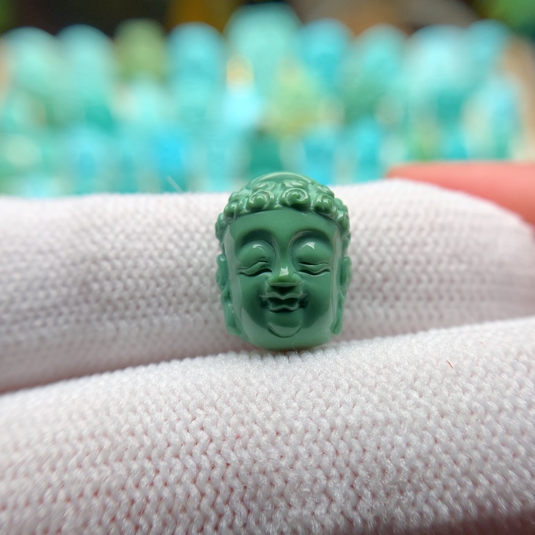 绿松石配饰未镶嵌