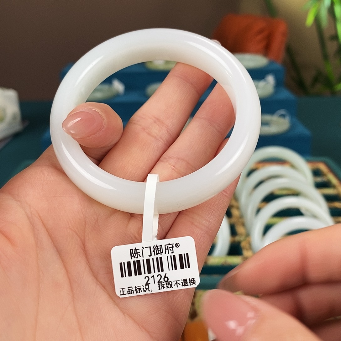 和田玉未镶嵌手镯2126