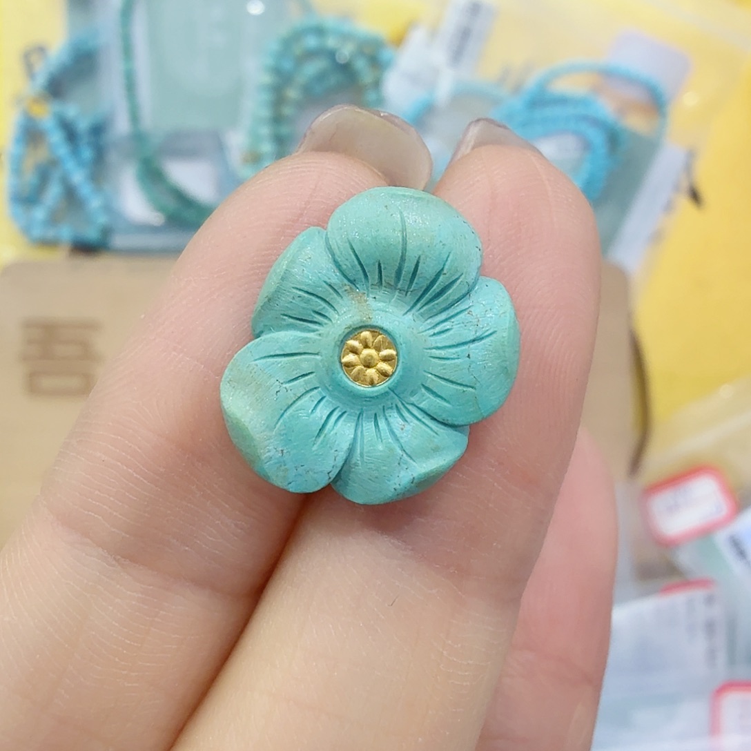 三***番绿松石未镶嵌珠宝奇石