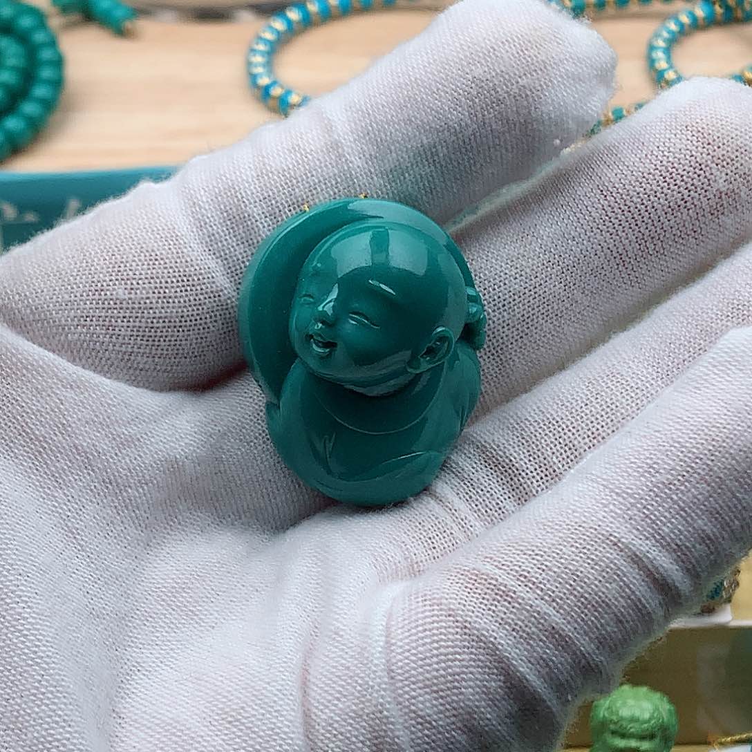 绿松石颈饰未镶嵌