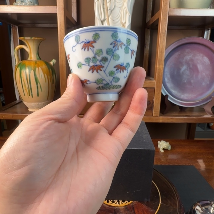 胖***铺陶瓷0000006花卉纹饰杯子