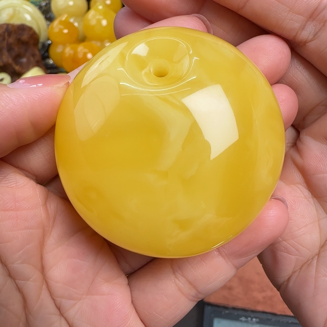 蜜蜡未镶嵌珠宝奇石