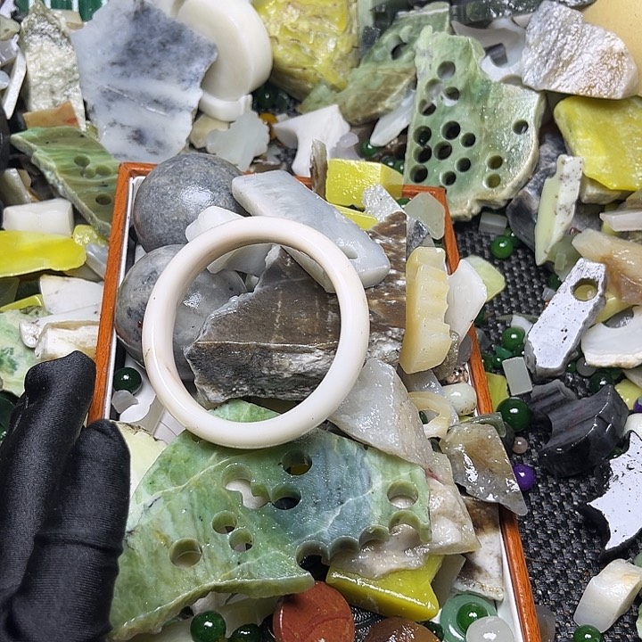 未镶嵌和田玉珠宝奇石遇*