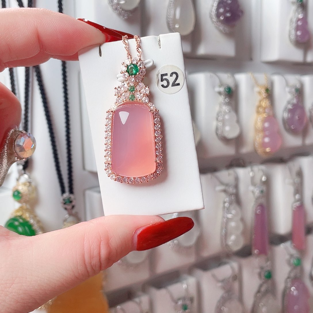 玛瑙/玉髓吊坠(赠链)未镶嵌